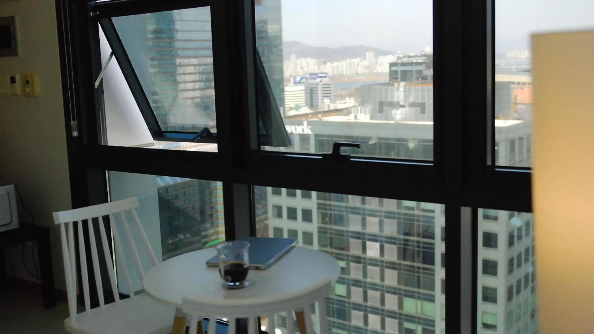 Апартаменты Samsung Coex Daechi Gangnam House G Сеул